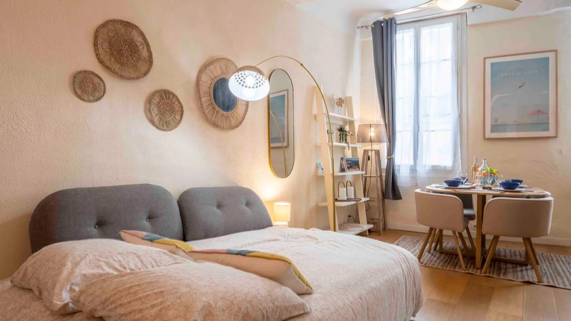 Charming Flat, Fully Equipped, Beach Only 300M - La Loge Nice 0*,  France